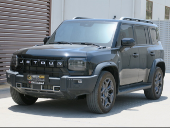 Jetour  T2  2025  Automatic  24,000 Km  4 Cylinder  Four Wheel Drive (4WD)  SUV  Black  With Warranty
