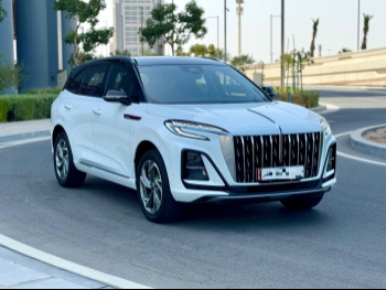 Hongqi  HS3  45 TD  2025  Automatic  37,000 Km  4 Cylinder  Front Wheel Drive (FWD)  SUV  White  With Warranty
