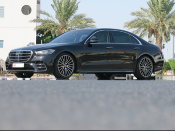 Mercedes-Benz  S-Class  580  2022  Automatic  12,000 Km  8 Cylinder  Rear Wheel Drive (RWD)  Sedan  Black