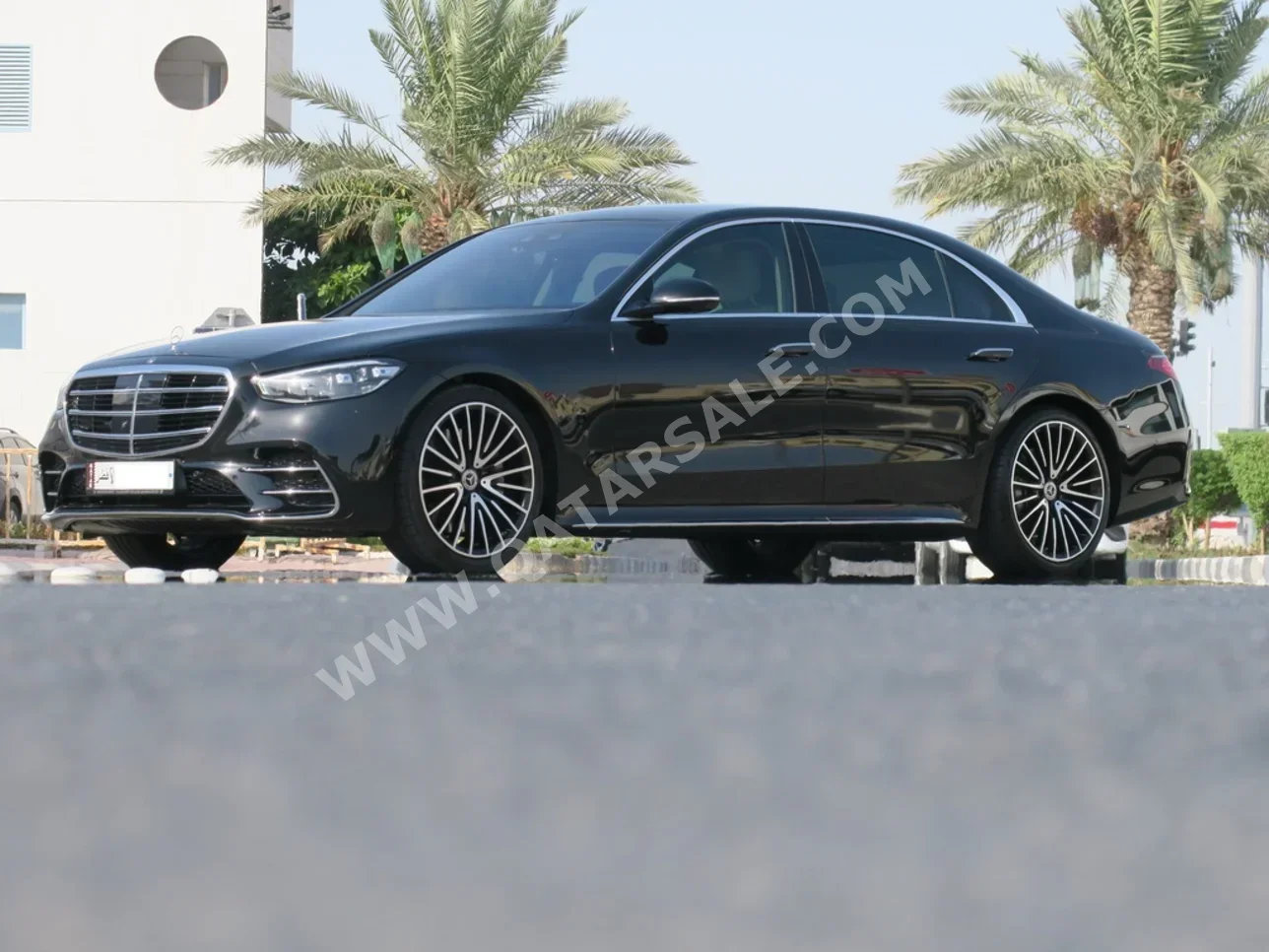 Mercedes-Benz  S-Class  580  2022  Automatic  12,000 Km  8 Cylinder  Rear Wheel Drive (RWD)  Sedan  Black