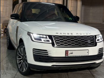 Land Rover  Range Rover  Vogue  Autobiography  2018  Automatic  59,000 Km  8 Cylinder  Four Wheel Drive (4WD)  SUV  White  With Warranty