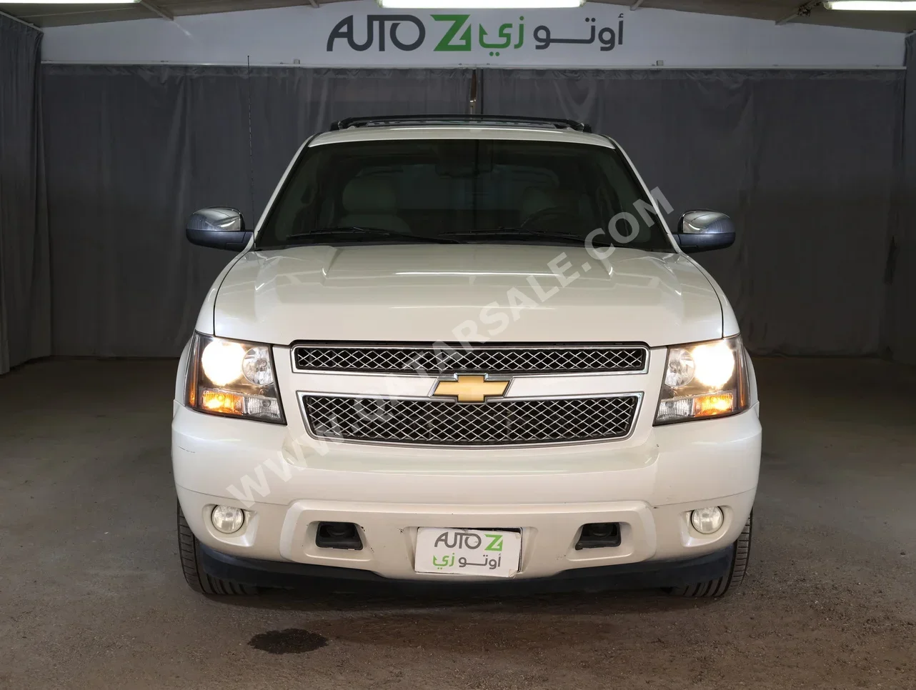 Chevrolet  Avalanche  LTZ  2013  Automatic  117,000 Km  8 Cylinder  Four Wheel Drive (4WD)  SUV  Pearl