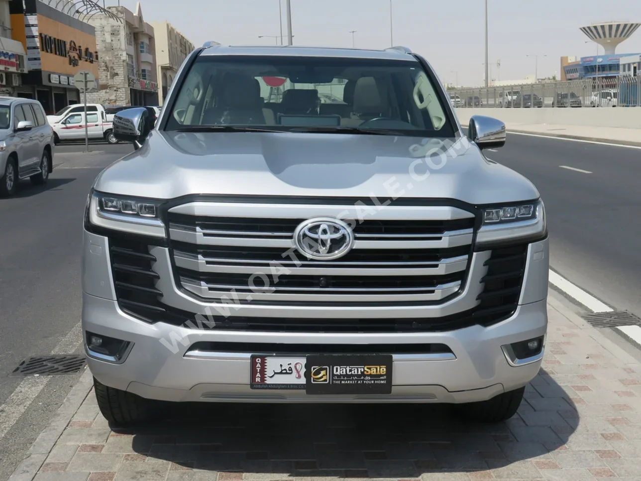 Toyota  Land Cruiser  VX Twin Turbo  2022  Automatic  84,000 Km  6 Cylinder  Four Wheel Drive (4WD)  SUV  Silver  With Warranty