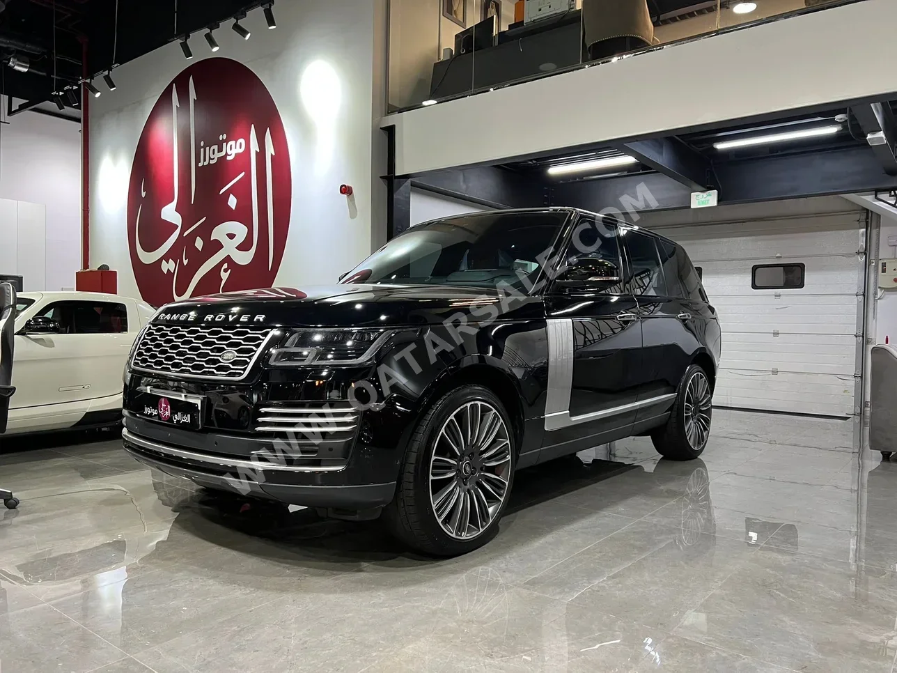 لاند روفر  رنج روفر  فوج اوتوبايوغرافي  2019  اوتوماتيك  138,000 كم  8 سلندر  دفع رباعي  اس يو في  أسود