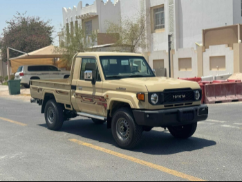 Toyota  Land Cruiser  LX  2025  Manual  0 Km  6 Cylinder  Four Wheel Drive (4WD)  Pick Up  Beige  With Warranty