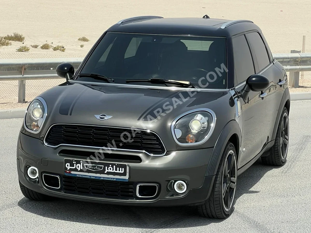 Mini  Cooper  CountryMan  2015  Automatic  116,000 Km  4 Cylinder  Rear Wheel Drive (RWD)  Hatchback  Gray