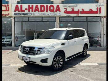 نيسان  باترول  أكس أي  2019  اوتوماتيك  249,000 كم  6 سلندر  دفع رباعي  اس يو في  أبيض لؤلؤي