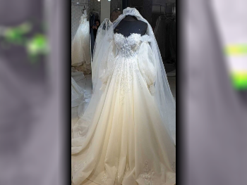 Wedding Dress  - Chiffon  - White  -Size: Medium