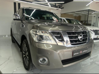 Nissan  Patrol  Platinum  2014  Automatic  190,000 Km  8 Cylinder  Four Wheel Drive (4WD)  SUV  Gray
