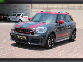 Mini  Cooper  CountryMan  2020  Automatic  36,000 Km  4 Cylinder  Rear Wheel Drive (RWD)  Hatchback  Gray