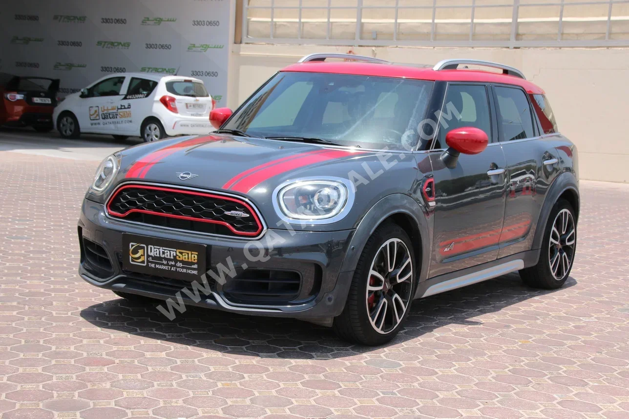 Mini  Cooper  CountryMan  2020  Automatic  36,000 Km  4 Cylinder  Rear Wheel Drive (RWD)  Hatchback  Gray