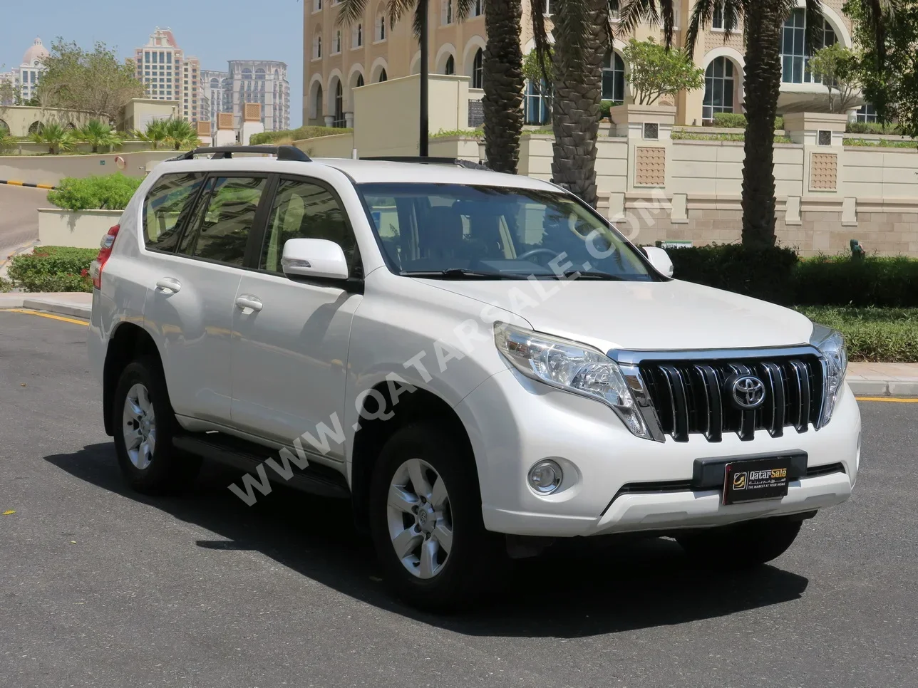 Toyota  Prado  2015  Automatic  120,000 Km  6 Cylinder  Four Wheel Drive (4WD)  SUV  White