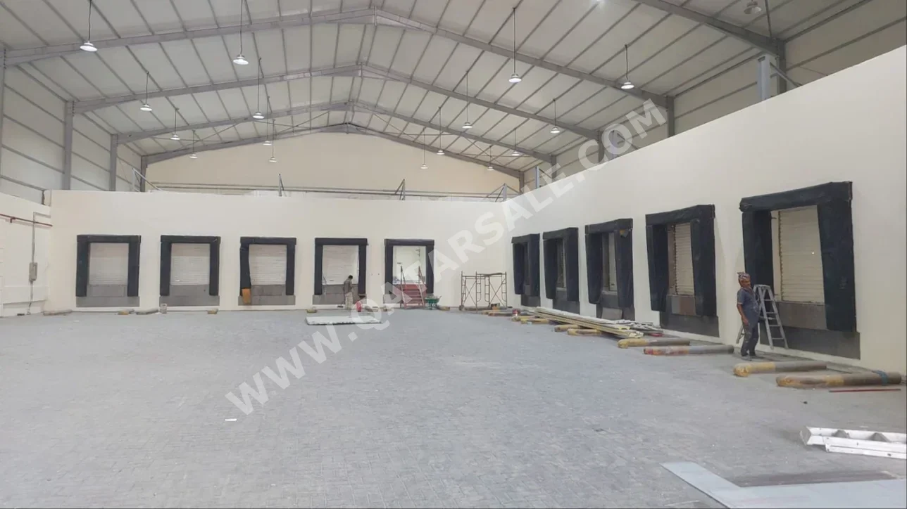 Warehouses & Stores - Al Rayyan  - Industrial Area  -Area Size: 2000 Square Meter