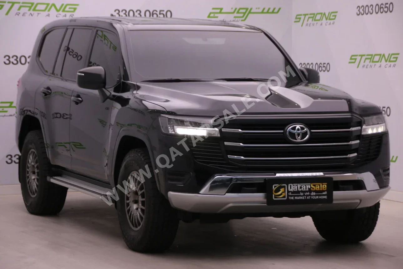 Toyota  Land Cruiser  GX  2023  Automatic  54,000 Km  6 Cylinder  Four Wheel Drive (4WD)  SUV  Black  With Warranty