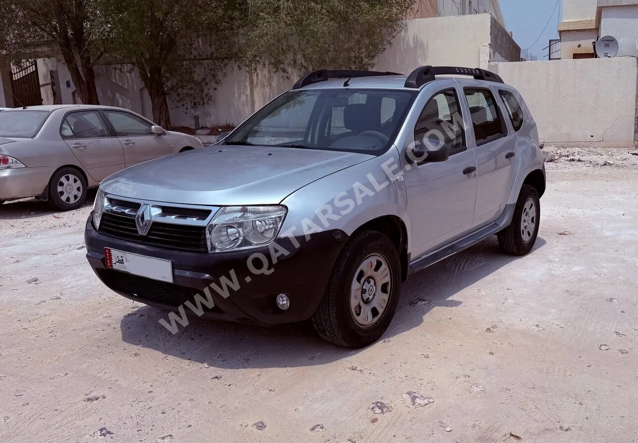 Renault  Duster  2015  Automatic  128,813 Km  4 Cylinder  Front Wheel Drive (FWD)  SUV  Silver