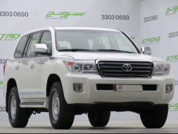 Toyota  Land Cruiser  GXR  2013  Automatic  315,000 Km  8 Cylinder  Four Wheel Drive (4WD)  SUV  White