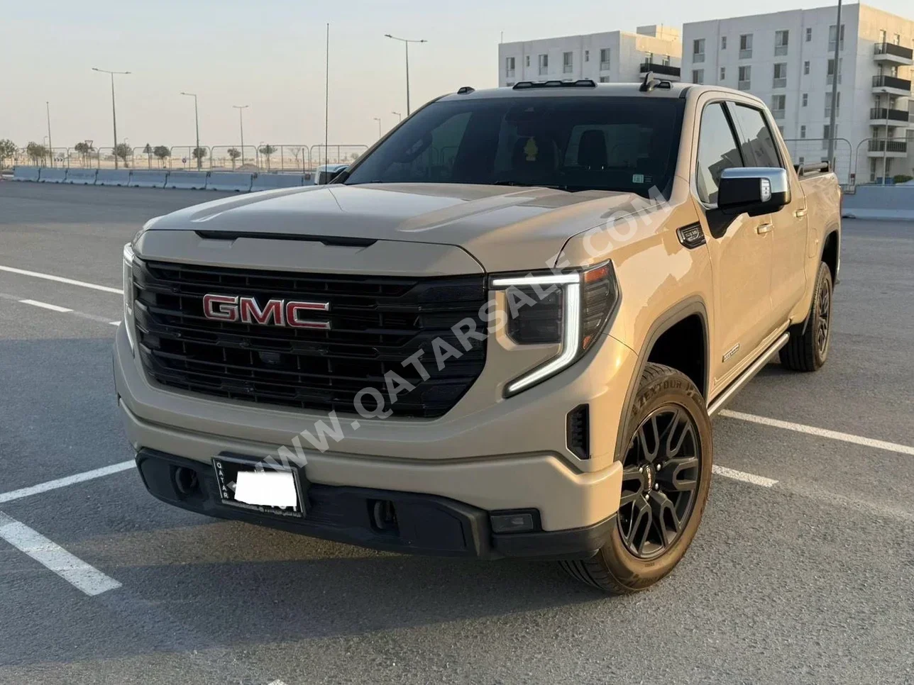 جي ام سي  سييرا  اليفيشن  2023  اوتوماتيك  83,000 كم  8 سلندر  دفع رباعي  بيكب  بيج  تحت الضمان