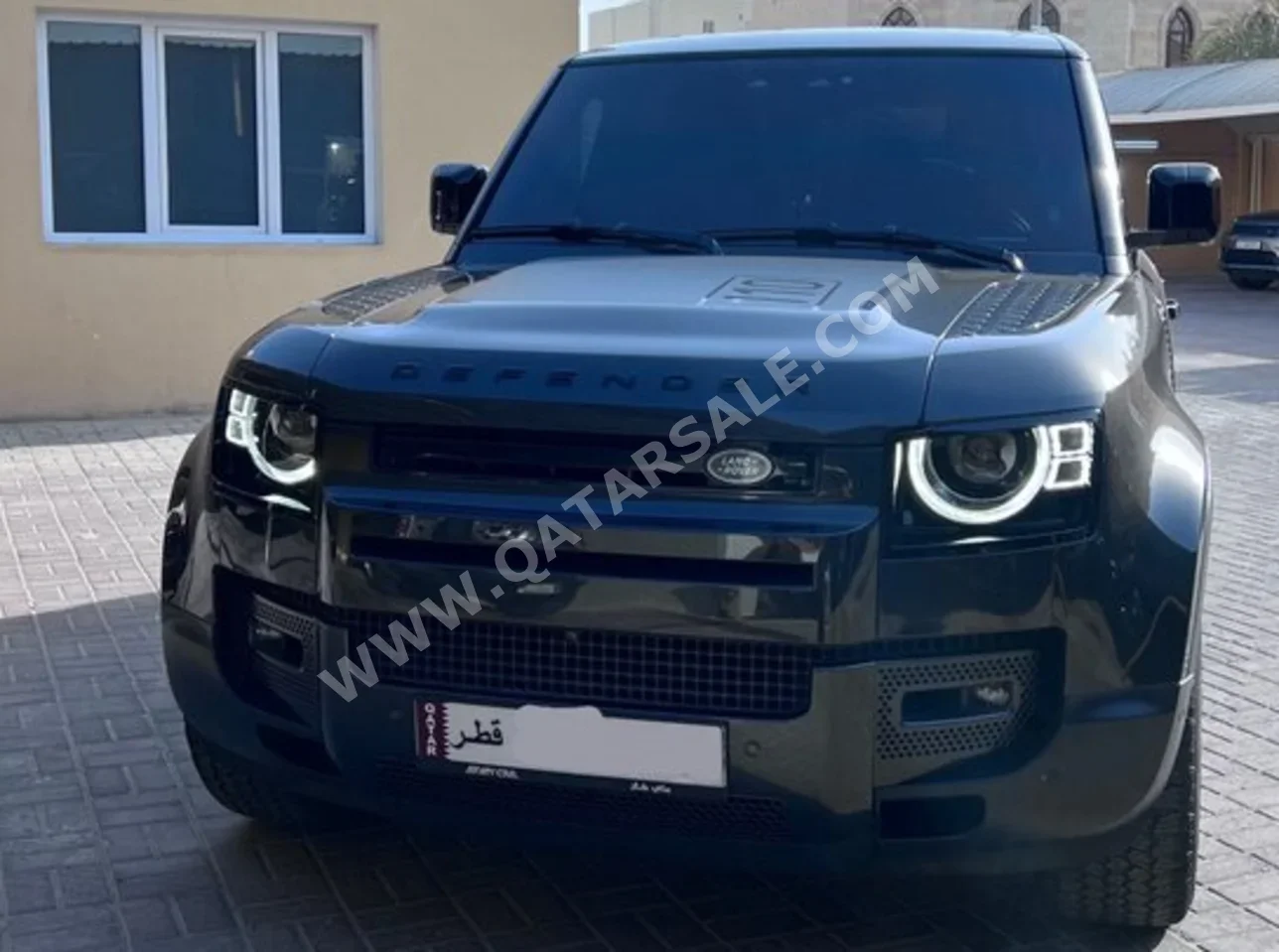 لاند روفر  ديفيندر  110 اتش اس اي  2023  اوتوماتيك  46,000 كم  6 سلندر  دفع رباعي  اس يو في  رمادي كاربيثيان  تحت الضمان