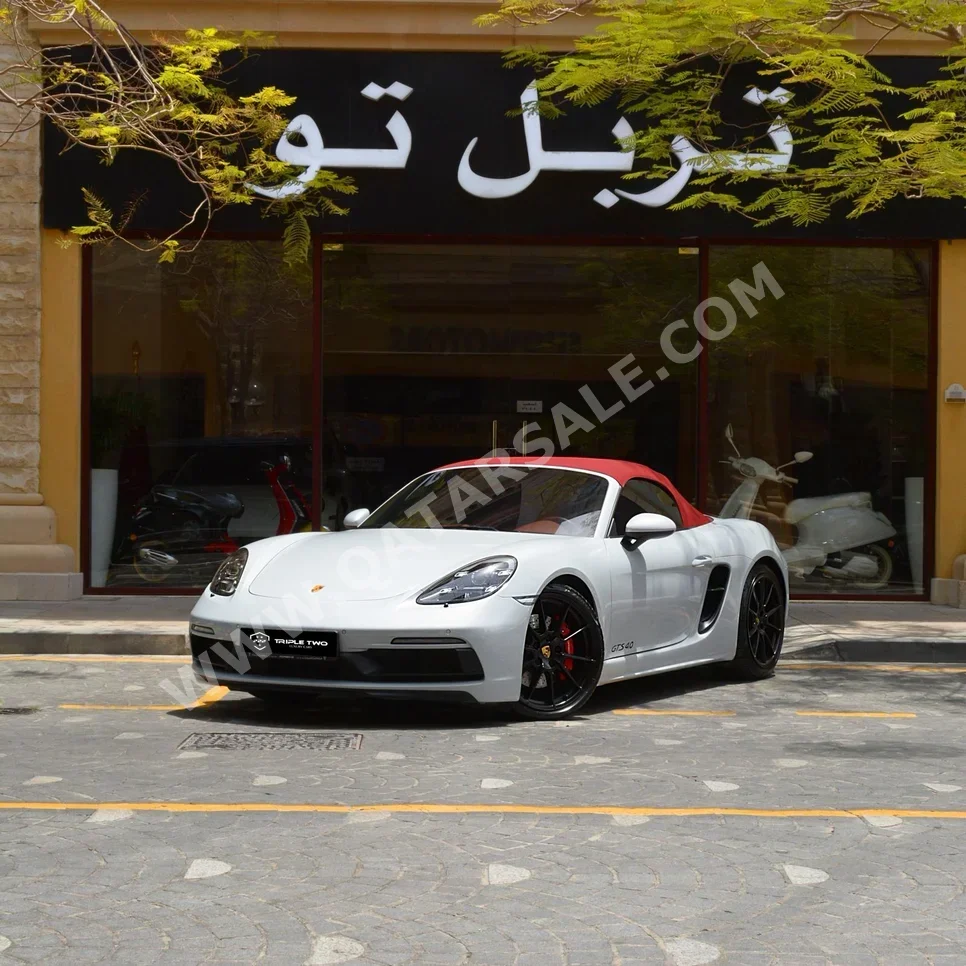 بورش  بوكستر  جي تي اس  2023  اوتوماتيك  14,680 كم  4 سلندر  دفع خلفي  كشف  أبيض  تحت الضمان