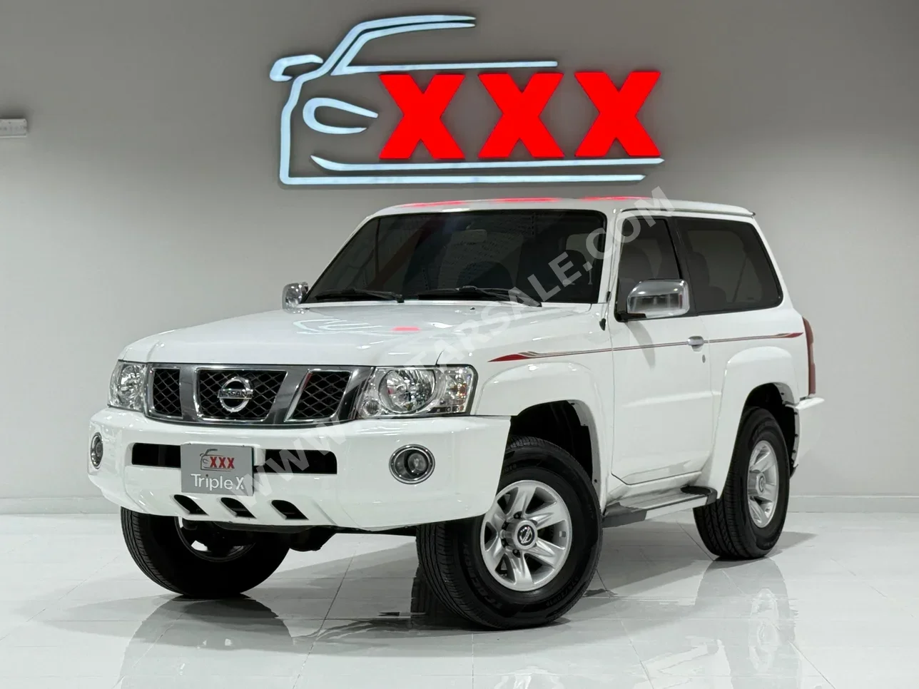 Nissan  Patrol  Safari  2020  Automatic  155,000 Km  6 Cylinder  Four Wheel Drive (4WD)  SUV  White