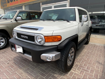Toyota  FJ Cruiser  2021  Automatic  52,000 Km  4 Cylinder  Four Wheel Drive (4WD)  SUV  White