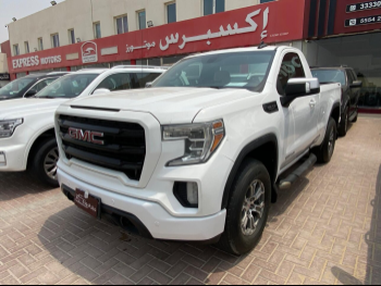 GMC  Sierra  Elevation  2021  Automatic  169,000 Km  8 Cylinder  Four Wheel Drive (4WD)  Pick Up  White