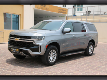 Chevrolet  Suburban  2023  Automatic  98,000 Km  8 Cylinder  Four Wheel Drive (4WD)  SUV  Gray  With Warranty