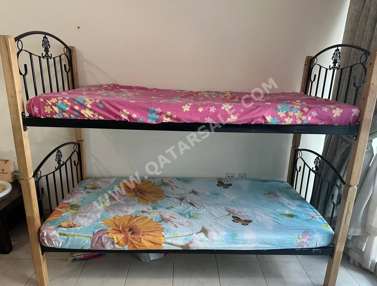 Beds - Double bunk  - Black