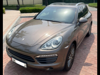 Porsche  Cayenne  S  2011  Automatic  128,000 Km  8 Cylinder  Four Wheel Drive (4WD)  SUV  Brown