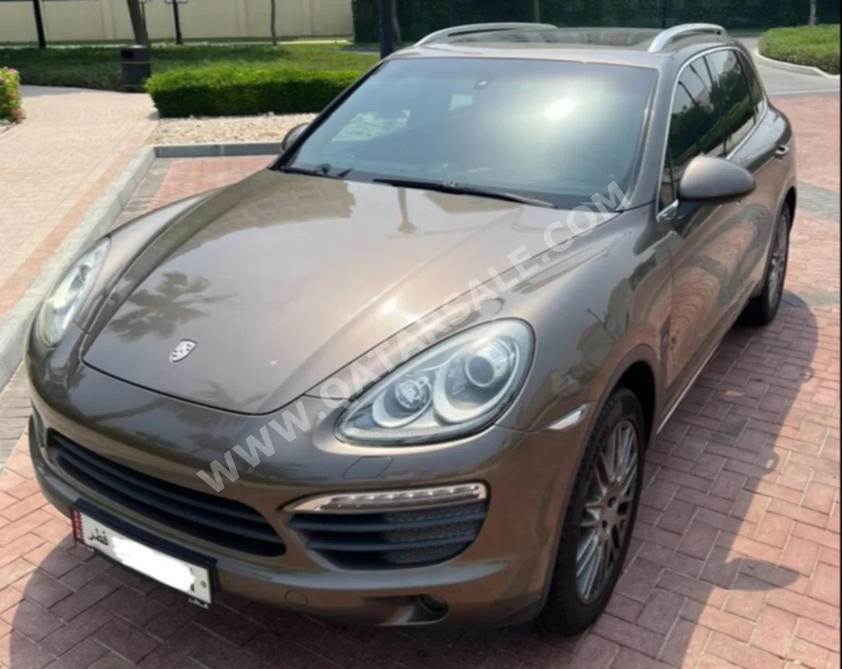Porsche  Cayenne  S  2011  Automatic  128,000 Km  8 Cylinder  Four Wheel Drive (4WD)  SUV  Brown