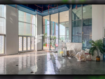 Commercial Shops - Not Furnished  - Lusail  For Rent  - Marina District