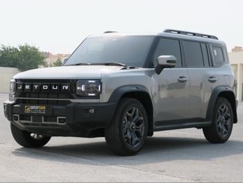 Jetour  T2  Luxury  2025  Automatic  16,000 Km  4 Cylinder  Four Wheel Drive (4WD)  SUV  Gray  With Warranty
