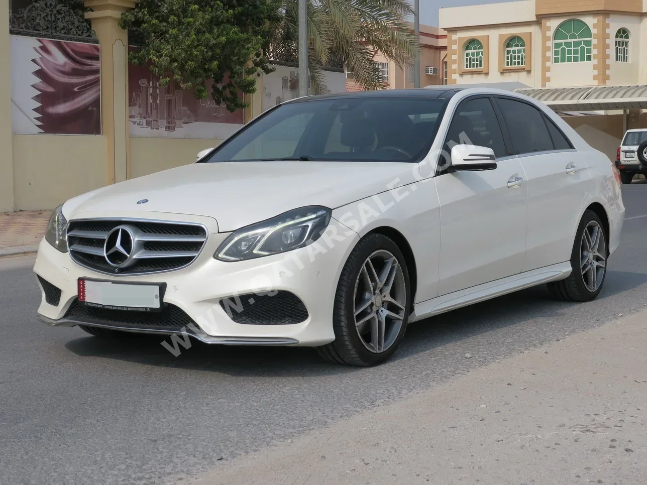 Mercedes-Benz  E-Class  400  2016  Automatic  108,000 Km  6 Cylinder  Rear Wheel Drive (RWD)  Sedan  White