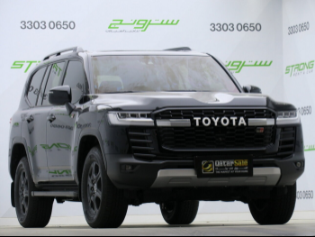 تويوتا  لاند كروزر  جي ار سبورت توين تيربو  2023  اوتوماتيك  18,000 كم  6 سلندر  دفع رباعي  اس يو في  أسود  تحت الضمان