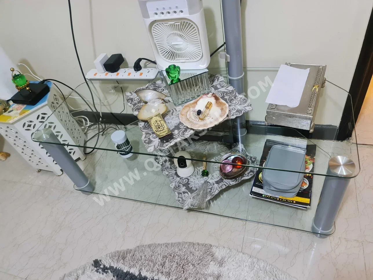 TV Bench