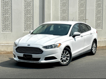 Ford  Fusion  2016  Automatic  147,800 Km  4 Cylinder  Front Wheel Drive (FWD)  Sedan  White