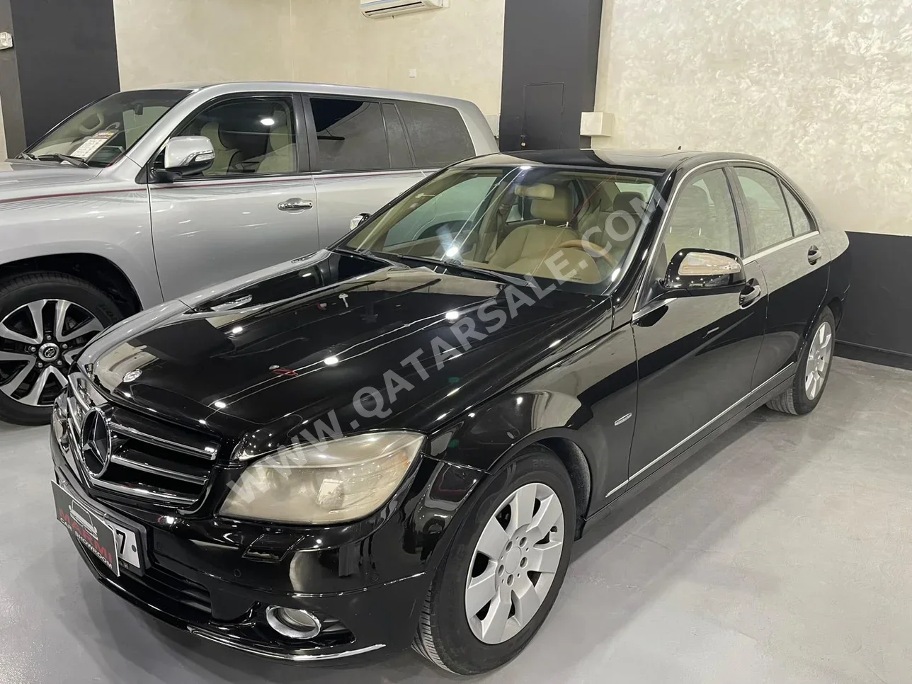 Mercedes-Benz  C-Class  200  2008  Automatic  123,000 Km  4 Cylinder  Rear Wheel Drive (RWD)  Sedan  Black