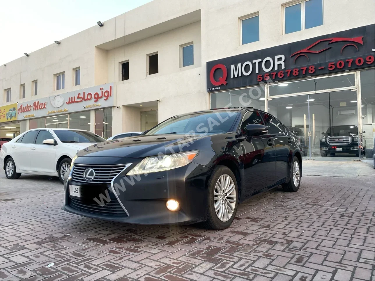 Lexus  ES  350  2013  Automatic  129,000 Km  6 Cylinder  Rear Wheel Drive (RWD)  Sedan  Black