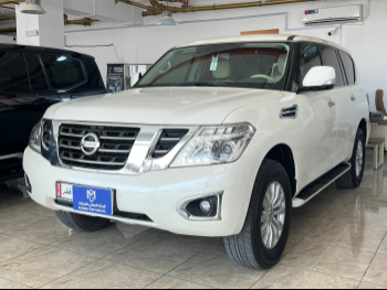 Nissan  Patrol  SE  2018  Automatic  200,000 Km  8 Cylinder  Four Wheel Drive (4WD)  SUV  White