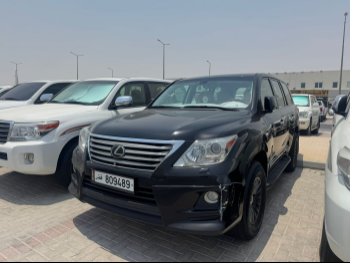 Lexus  LX  570  2010  Automatic  423,000 Km  8 Cylinder  Four Wheel Drive (4WD)  SUV  Black