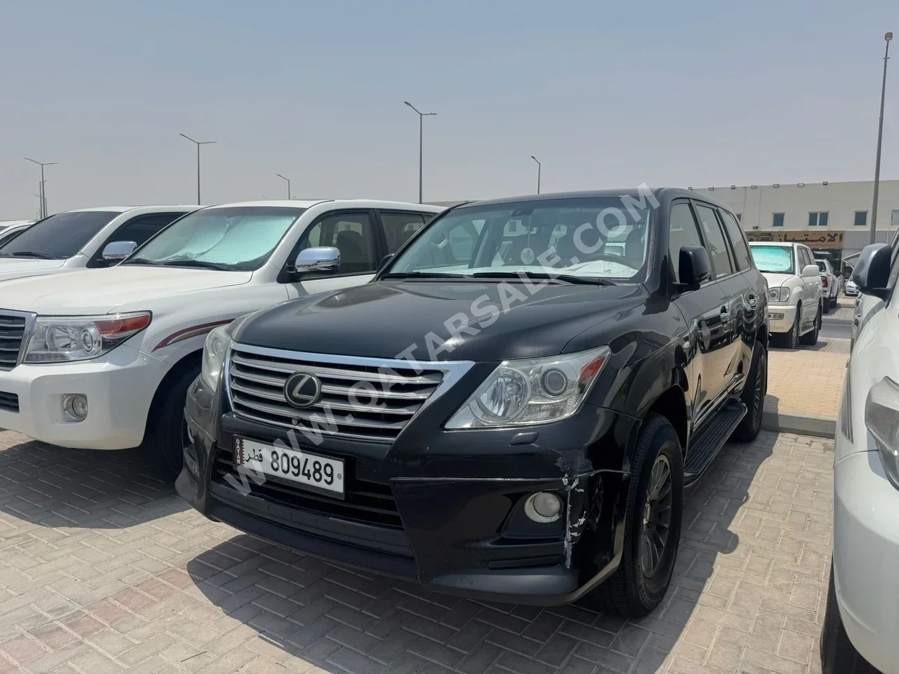 Lexus  LX  570  2010  Automatic  423,000 Km  8 Cylinder  Four Wheel Drive (4WD)  SUV  Black
