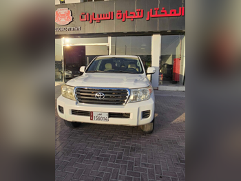 Toyota  Land Cruiser  G  2013  Automatic  300,000 Km  6 Cylinder  Four Wheel Drive (4WD)  SUV  White