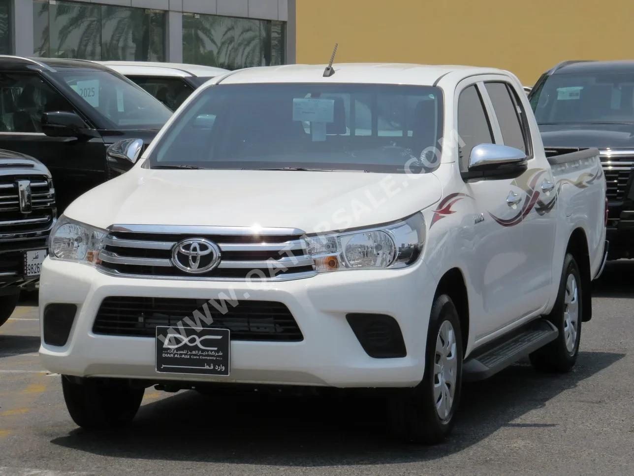 Toyota  Hilux  2025  Manual  600 Km  4 Cylinder  Four Wheel Drive (4WD)  Pick Up  White  With Warranty