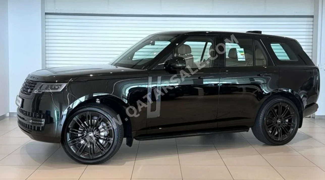 Land Rover  Range Rover  HSE  2025  Automatic  227 Km  6 Cylinder  Four Wheel Drive (4WD)  SUV  Black  With Warranty