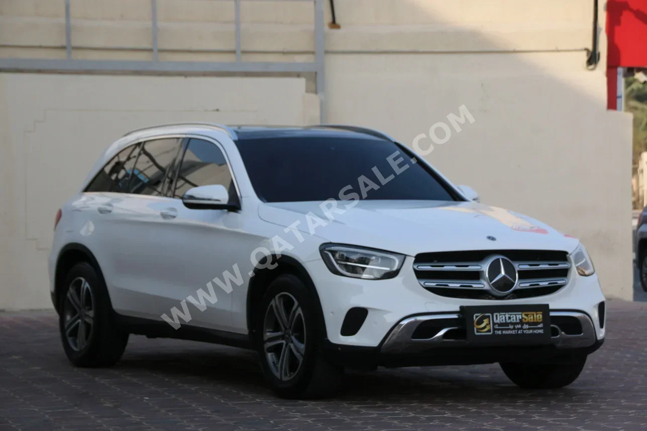 Mercedes-Benz  GLC  200  2021  Automatic  65,000 Km  4 Cylinder  Four Wheel Drive (4WD)  SUV  White