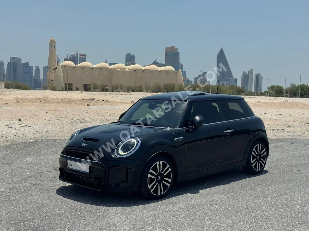 Mini  Cooper  S  2023  Automatic  45,000 Km  4 Cylinder  Front Wheel Drive (FWD)  Hatchback  Black