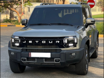 Jetour  T2  Luxury  2025  Automatic  36,000 Km  4 Cylinder  Four Wheel Drive (4WD)  SUV  Gray  With Warranty