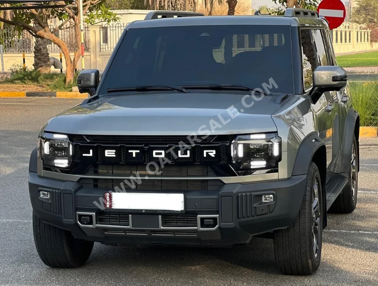 Jetour  T2  Luxury  2025  Automatic  36,000 Km  4 Cylinder  Four Wheel Drive (4WD)  SUV  Gray  With Warranty