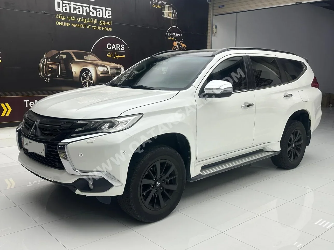 Mitsubishi  Pajero  Montero Sport  2019  Automatic  94,800 Km  6 Cylinder  Four Wheel Drive (4WD)  SUV  White