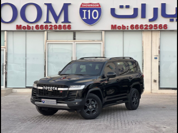 Toyota  Land Cruiser  GR Sport Twin Turbo  2022  Automatic  52,000 Km  6 Cylinder  Four Wheel Drive (4WD)  SUV  Black  With Warranty